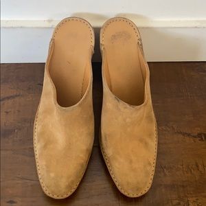 TOD’S leather shoes 11”H